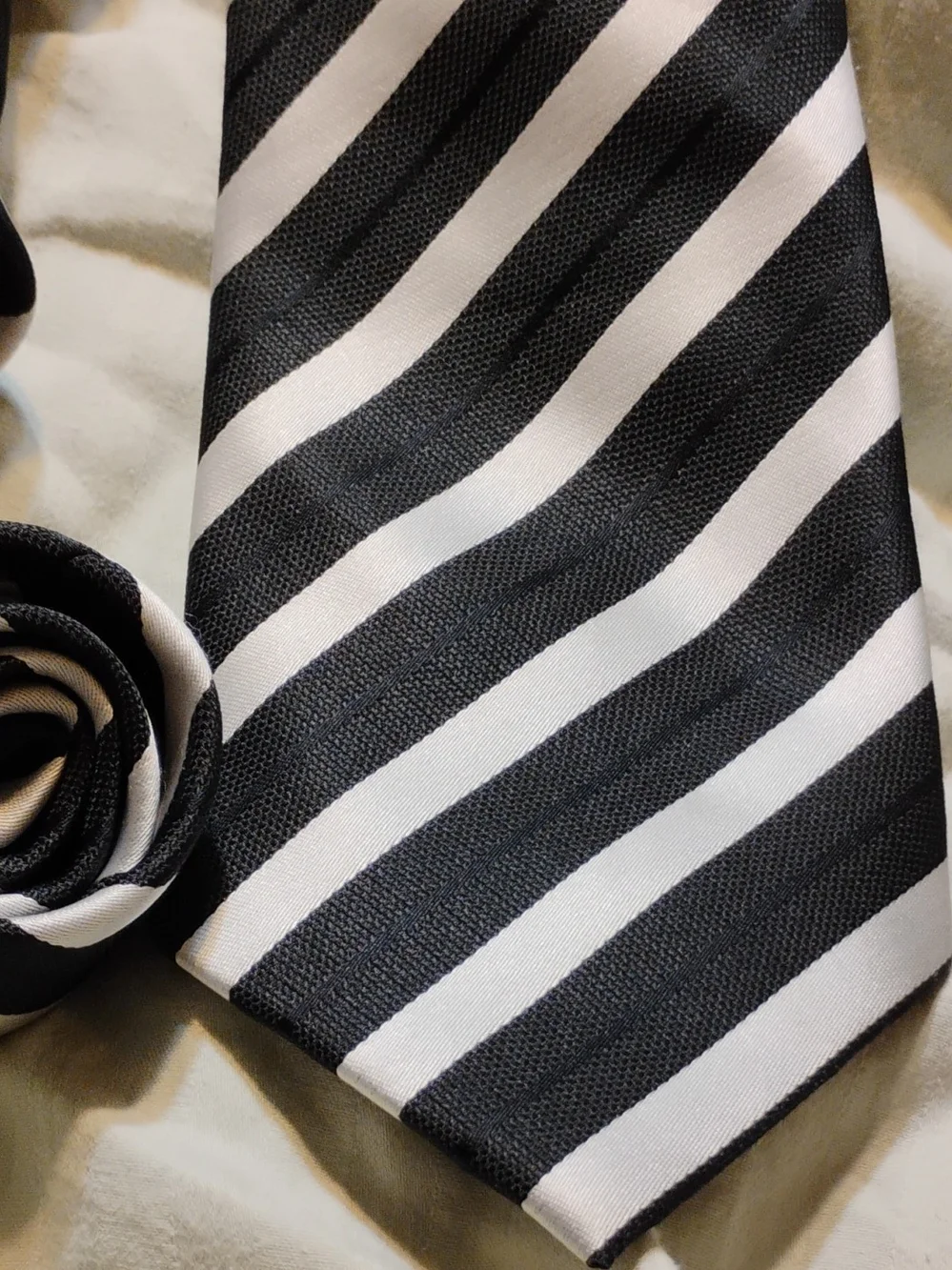 BOSS Black and White Diagonal Stripe Silk Tie